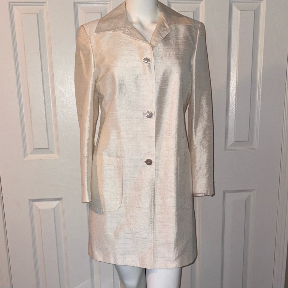 Tombolini Lined Cream Silk Blazer/Coat - Made in Italy  - Like new condition